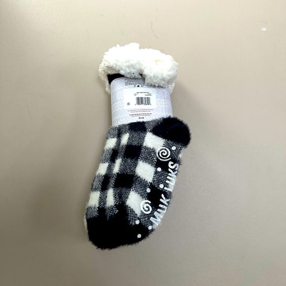 Muk Luks® Original Cabin Socks 2 Pair Pack Style  SZ S-M shoe size 5-7 woman’s - Picture 2 of 9